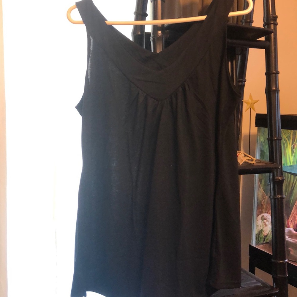 Black v neck top